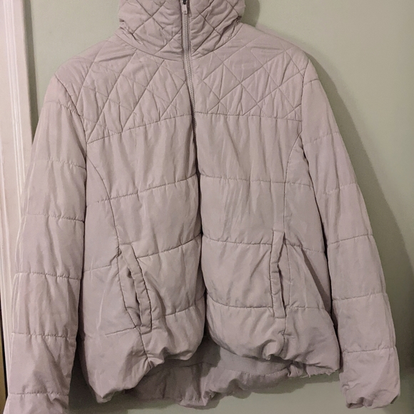 SOLD ✅ Old Navy XL Quilted Jacket Cream Color - Picture 4 of 10